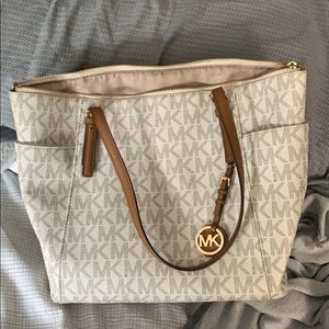 White monogram Michael Kors bag